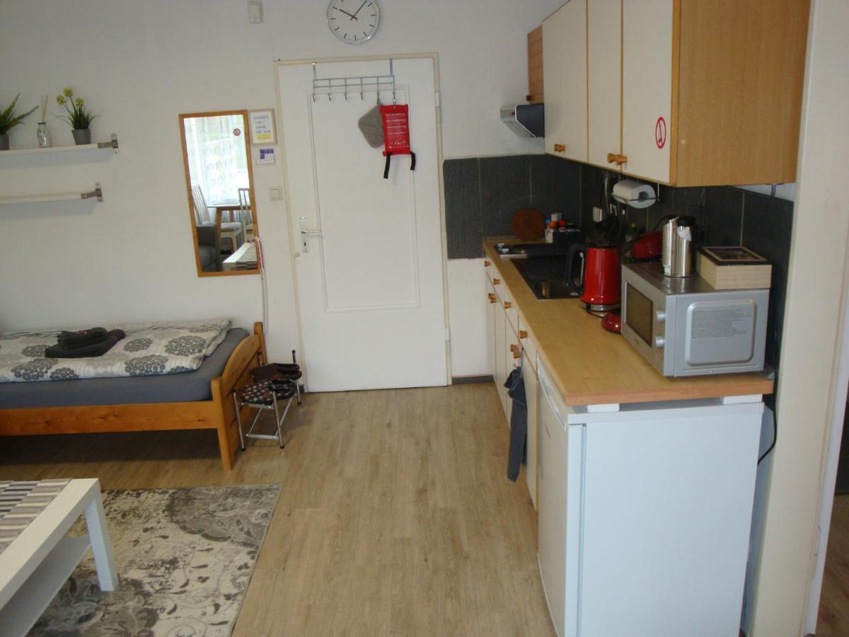 Tac Home 2-Zimmer Wohnung Sindelfingen Bagian luar foto