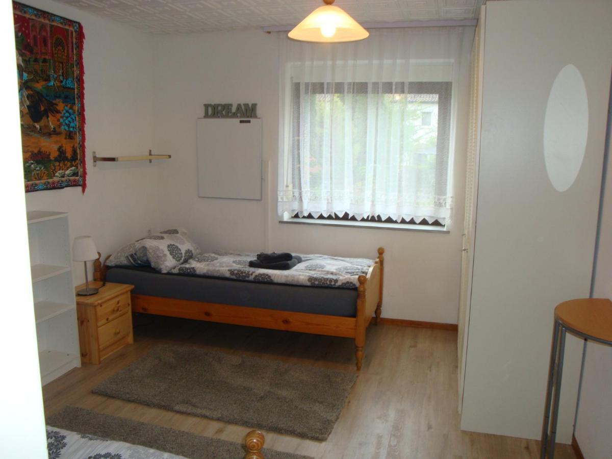 Tac Home 2-Zimmer Wohnung Sindelfingen Bagian luar foto